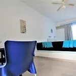 Christiana Aparthotel Gennadi
