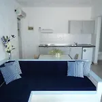 克里斯蒂安娜公寓酒店 4*