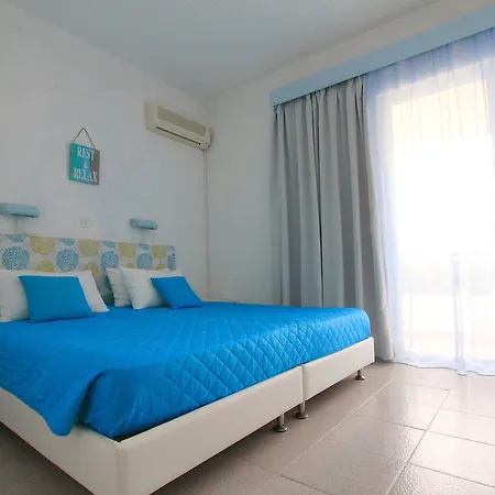 Christiana Апарт-отель 4*