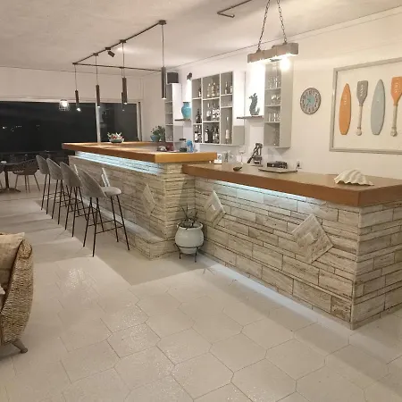 Christiana Aparthotel Gennadi