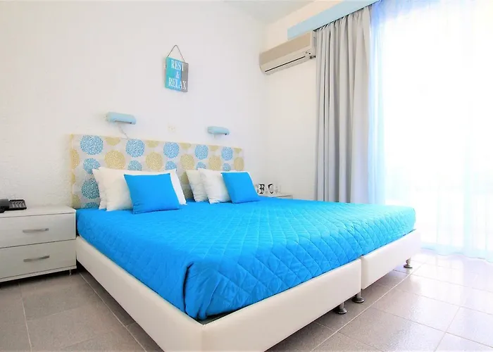 Christiana Apart Otel 4*