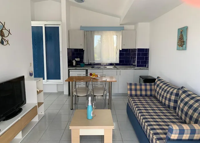 Apart Otel Christiana 4*