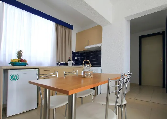 Apart Otel Christiana Gennadi