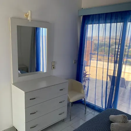 Ξενοδοχείο με διαμερίσματα Christiana 4*