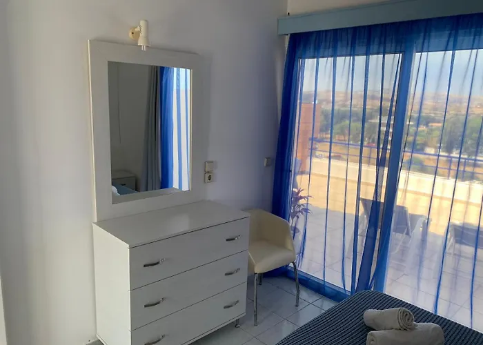 Apart-hotel Christiana 4*